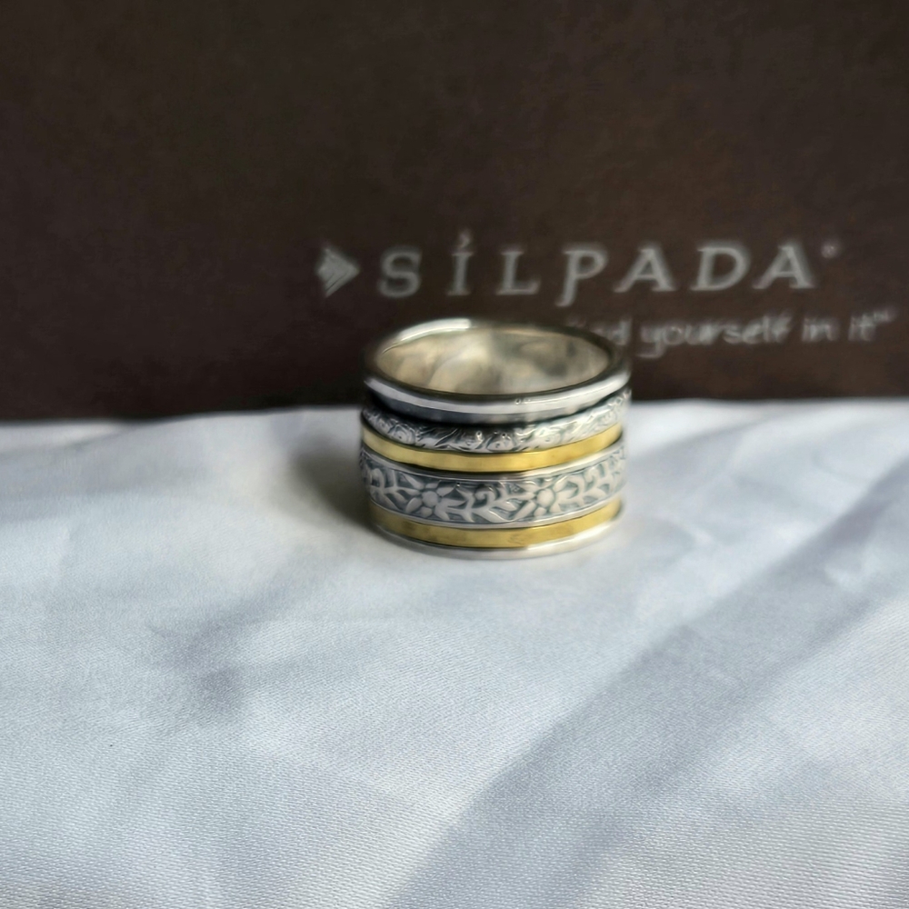 Silpada Sterling Silver Spinner Ring